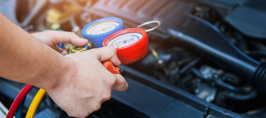 AC-service på verksted